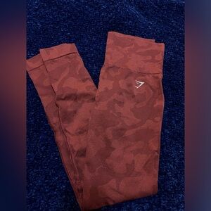 Gym shark leggings